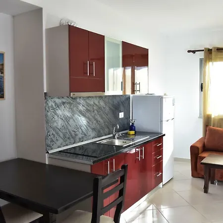 Antoni Apartment *